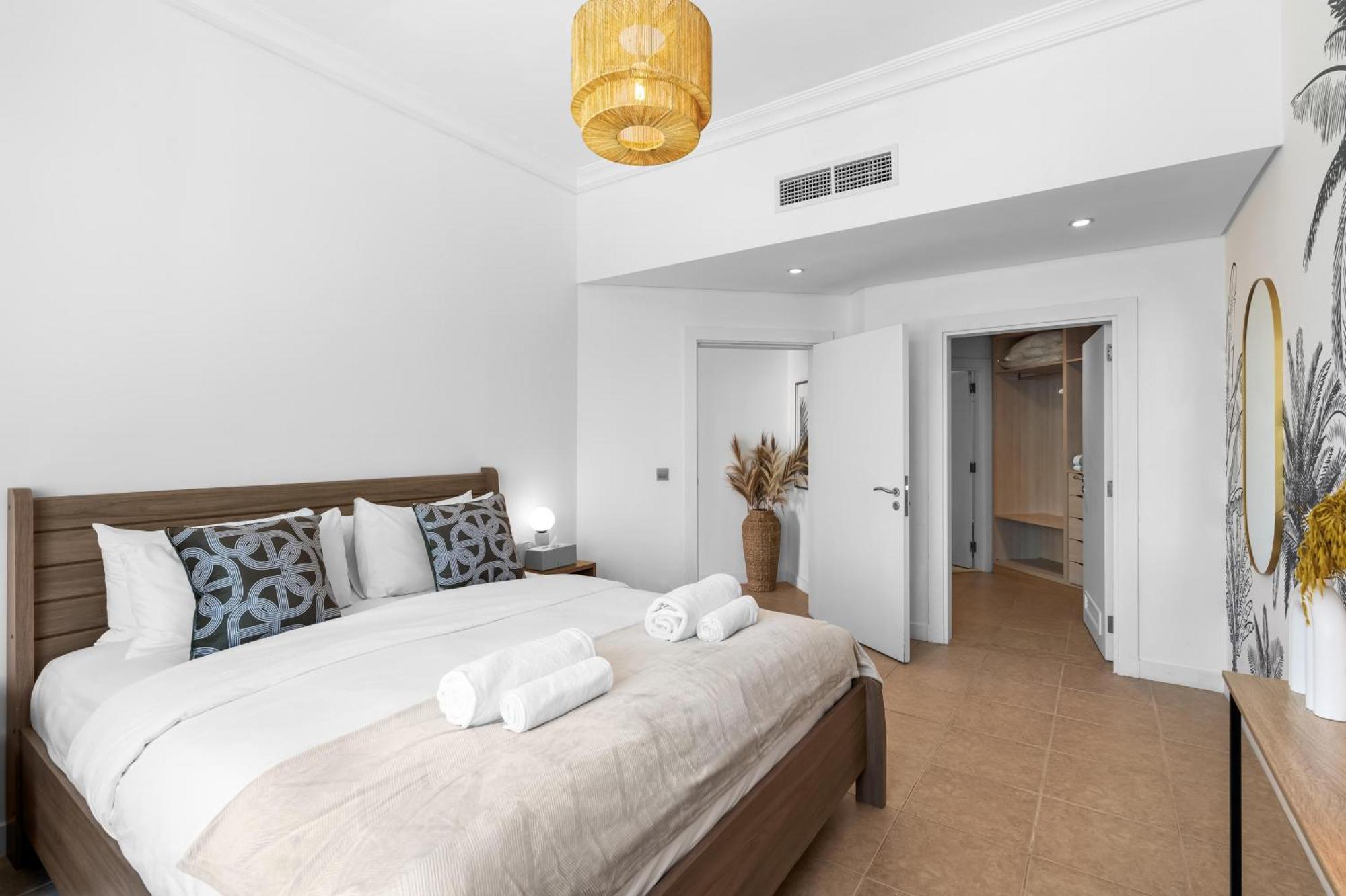 Private Beach 2 Bedroom Apartment With Panoramic Sea View And Pool Palm Jumeirah *