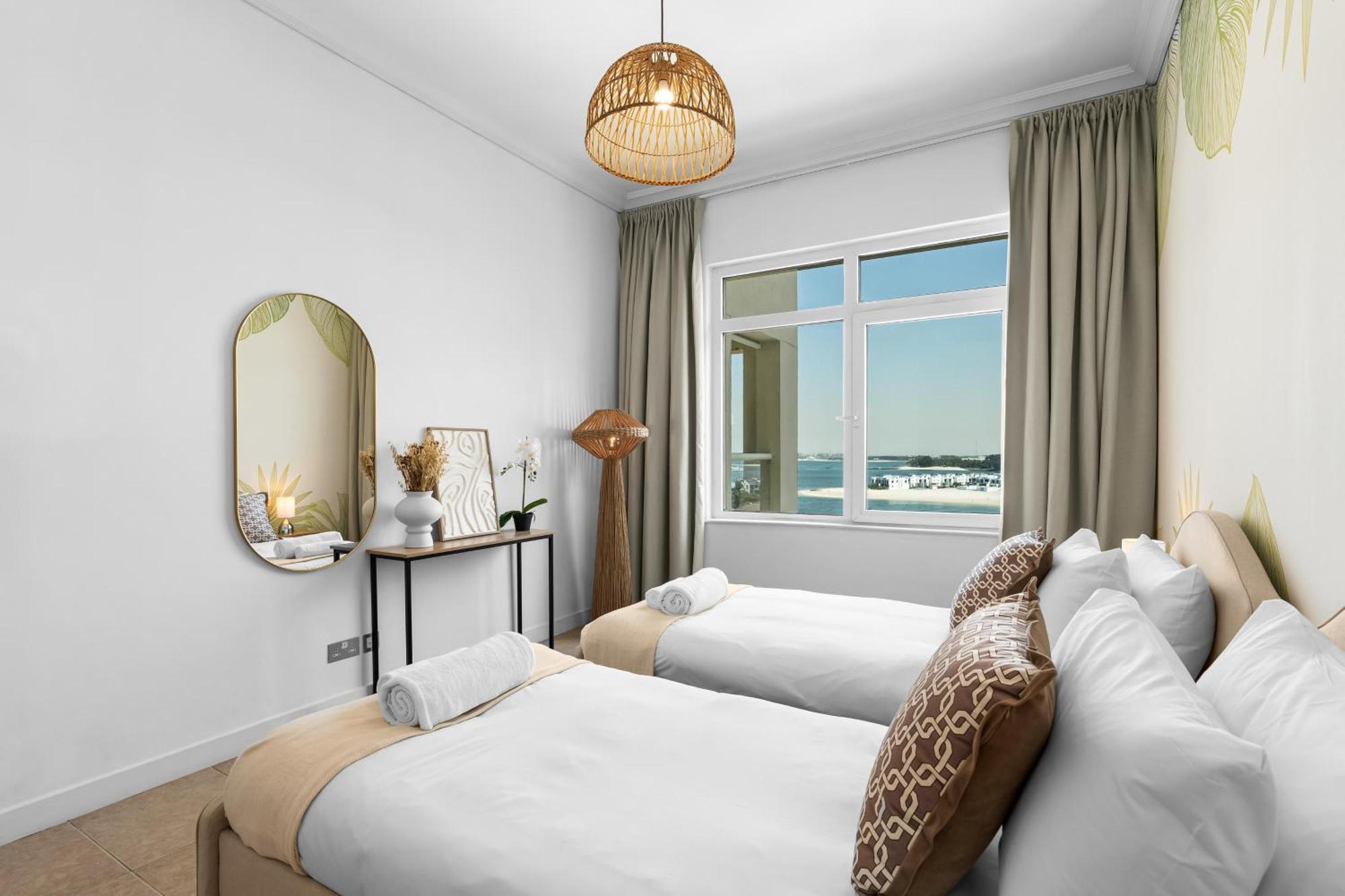 Private Beach 2 Bedroom Apartment With Panoramic Sea View And Pool Palm Jumeirah Apartment